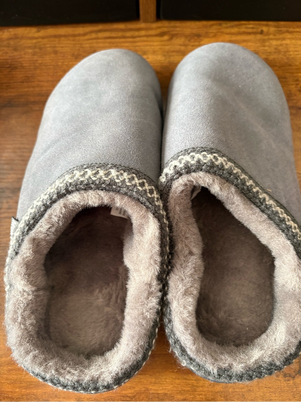 Muk Luks Women's Gray Faux-Shearling Slip-On Clog Slippers